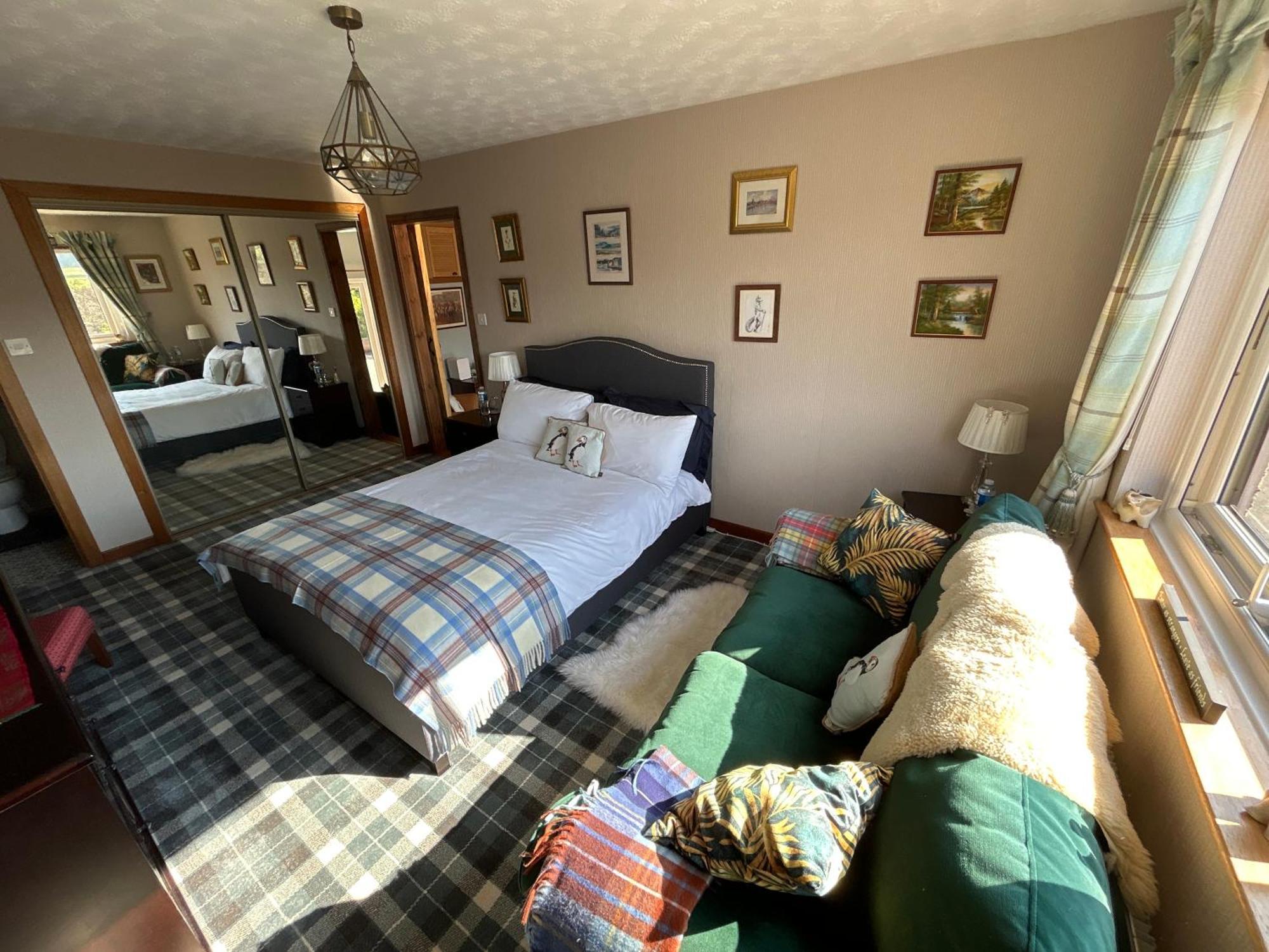 The Guest At Daviot ,inverness Apartment