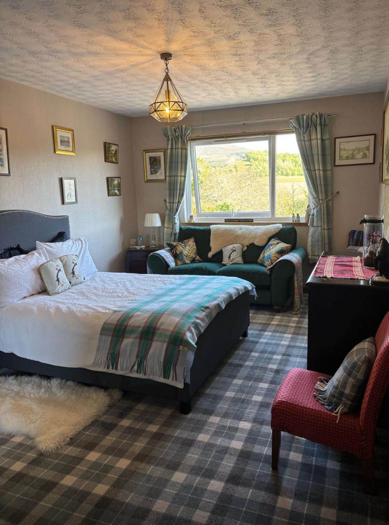 The Guest At Daviot ,inverness *